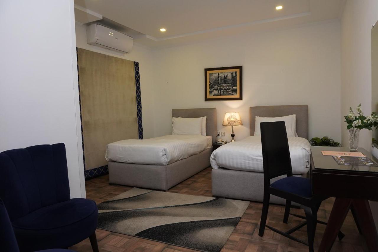 Hotel Oban Лахор Экстерьер фото