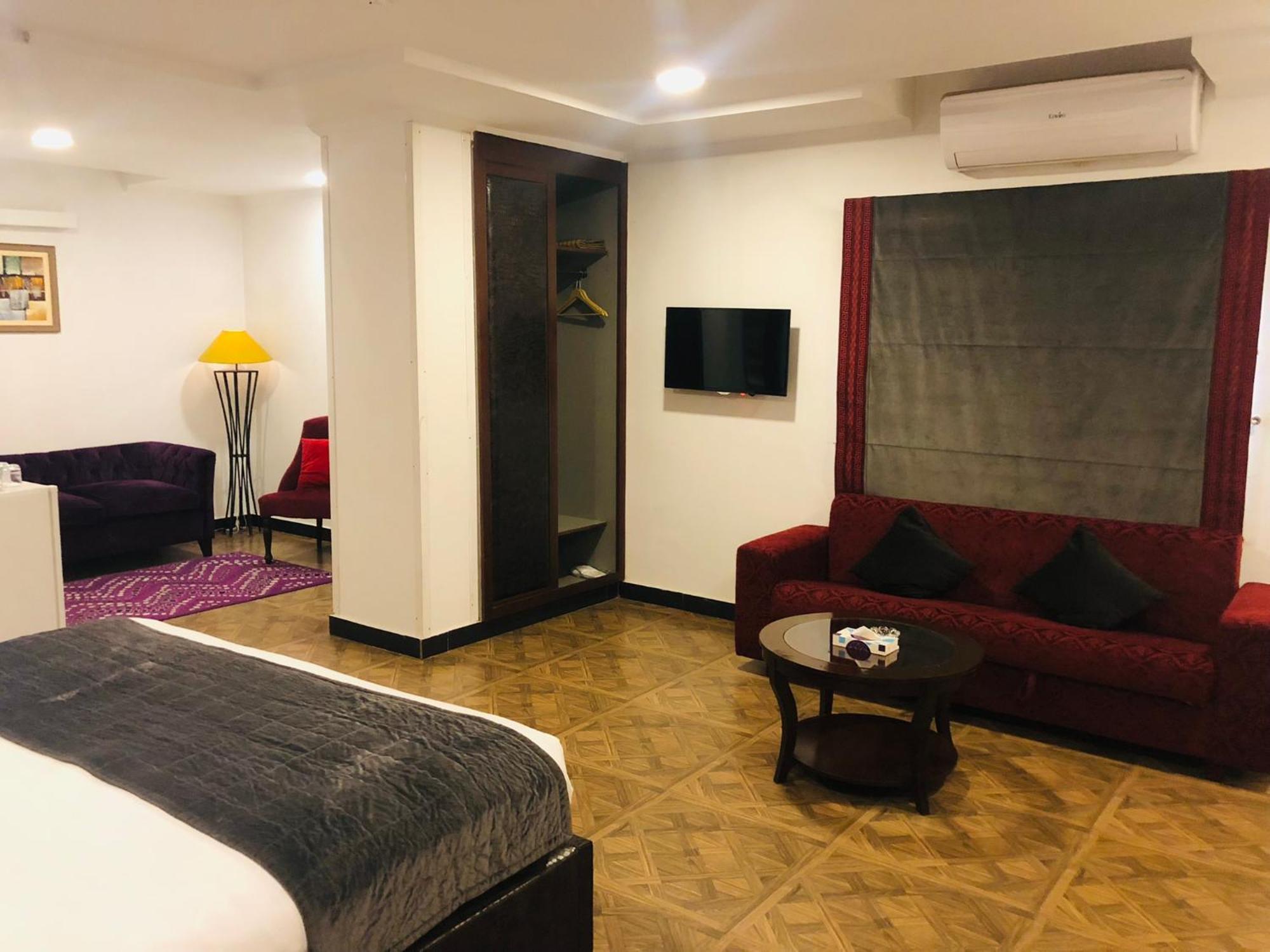 Hotel Oban Лахор Экстерьер фото