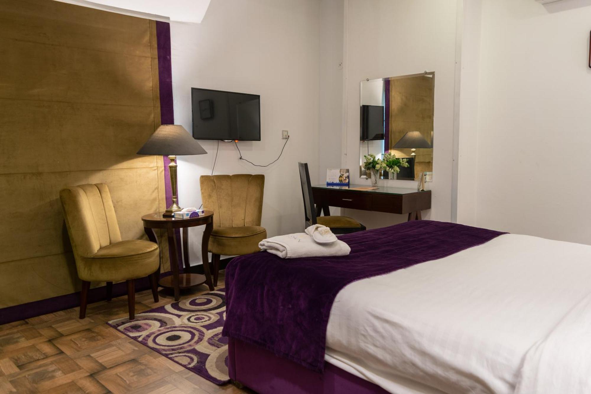 Hotel Oban Лахор Экстерьер фото